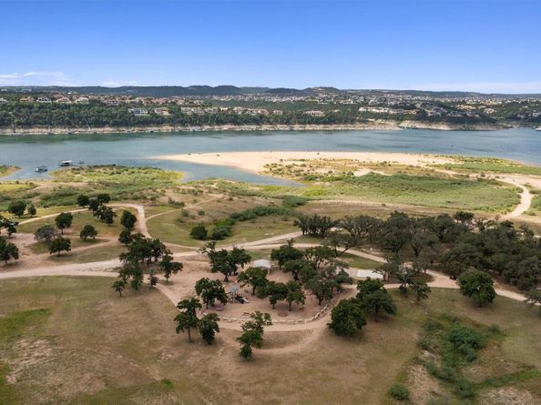 18402 Lakeland DR, Point Venture TX 78645