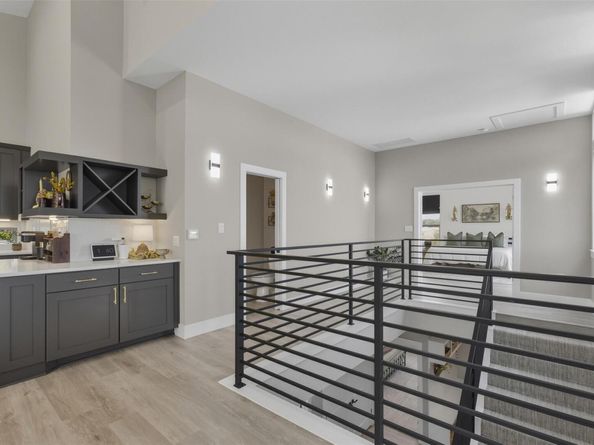 18402 Lakeland DR, Point Venture TX 78645