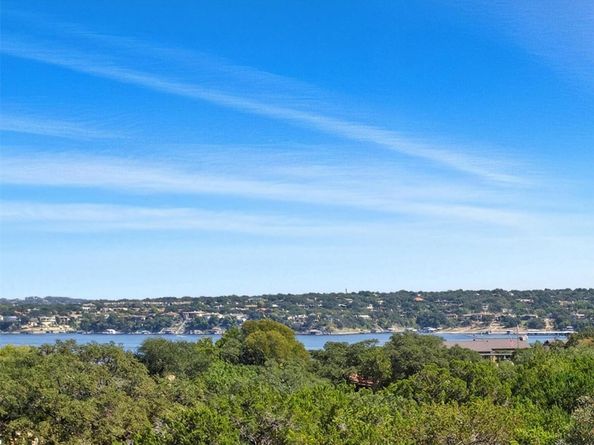 18402 Lakeland DR, Point Venture TX 78645