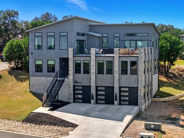 18402 Lakeland DR, Point Venture TX 78645
