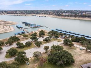 18402 Lakeland DR, Point Venture TX 78645