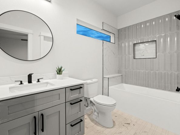 2309 Montopolis DR 1, Austin TX 78741