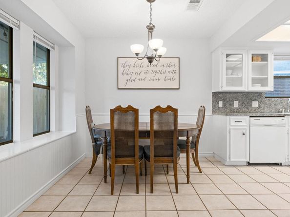 16355 Edgemere DR, Pflugerville TX 78660