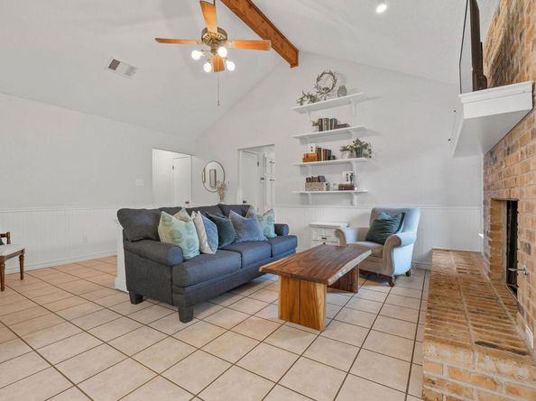 16355 Edgemere DR, Pflugerville TX 78660