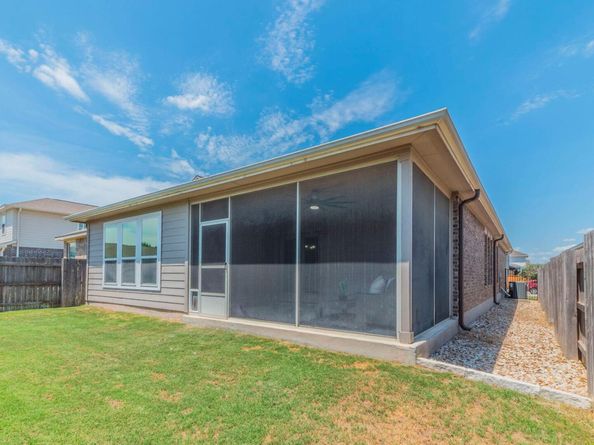 105 Penna LN, Georgetown TX 78628