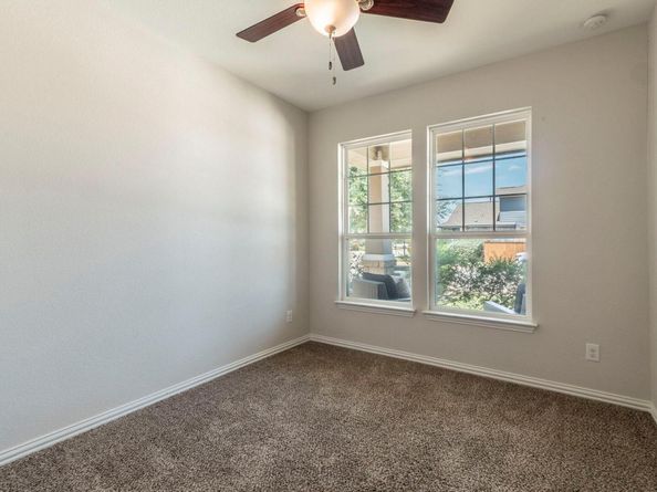 105 Penna LN, Georgetown TX 78628