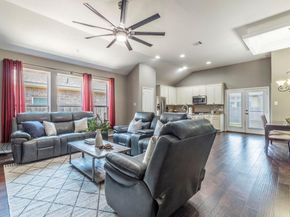 105 Penna LN, Georgetown TX 78628