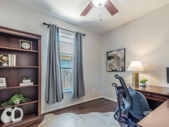 105 Penna LN, Georgetown TX 78628