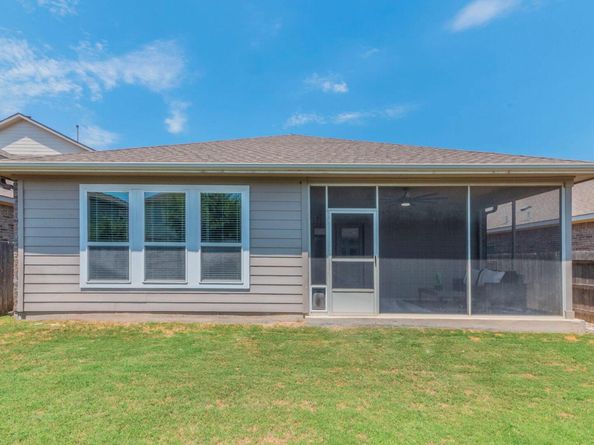 105 Penna LN, Georgetown TX 78628