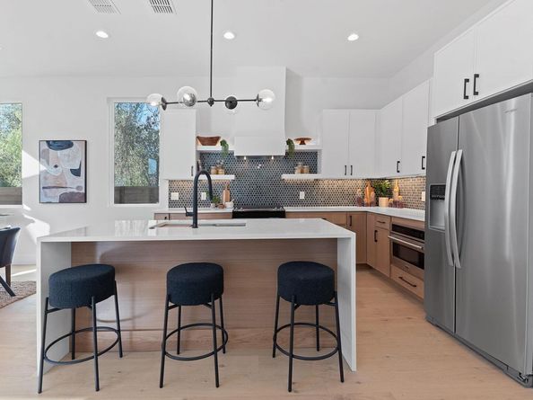 4402 Garnett ST 1, Austin TX 78745