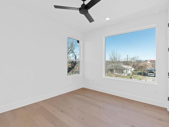 4402 Garnett ST 1, Austin TX 78745