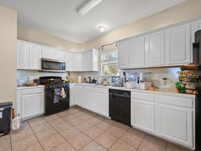 1118 Linden ST A & B, Austin TX 78702