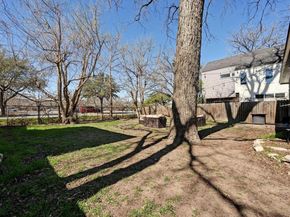 1118 Linden ST A & B, Austin TX 78702