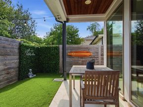 2710 Zaragosa ST A, Austin TX 78702