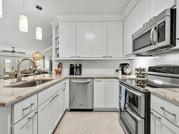 3404 American DR 1105, Lago Vista TX 78645