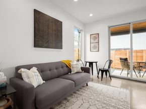 2919 E 13th ST 2, Austin TX 78702