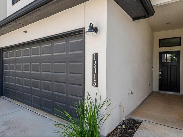 12315 Maypole BND 1002, Austin TX 78717