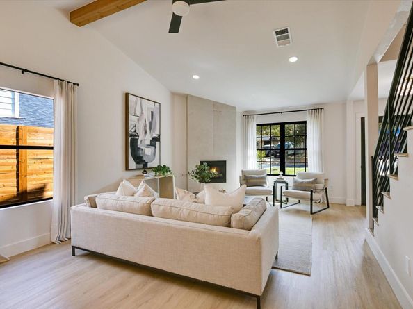 8300 Washita DR, Austin TX 78749