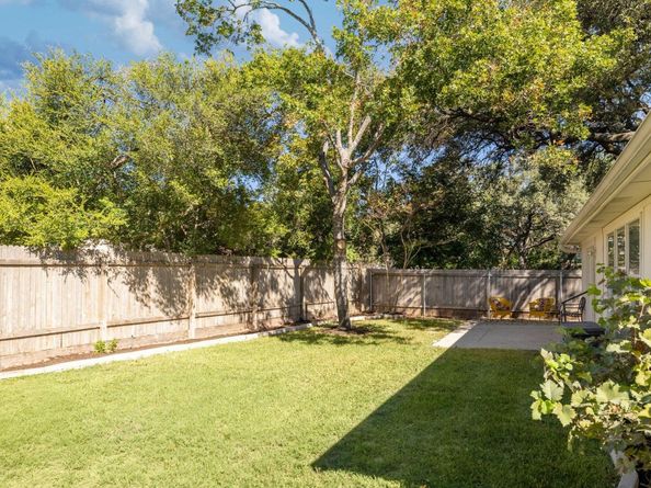 6121 Jumano LN, Austin TX 78749