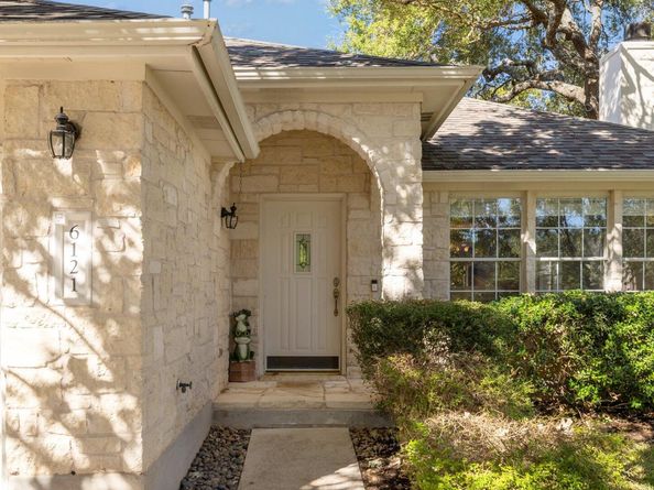 6121 Jumano LN, Austin TX 78749
