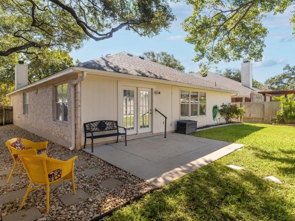 6121 Jumano LN, Austin TX 78749