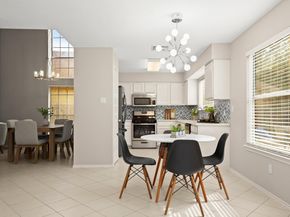 10607 Watchful Fox DR, Austin TX 78748