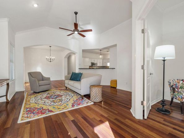 6801 Beckett RD 134L, Austin TX 78749