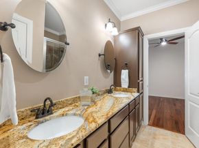 6801 Beckett RD 134L, Austin TX 78749