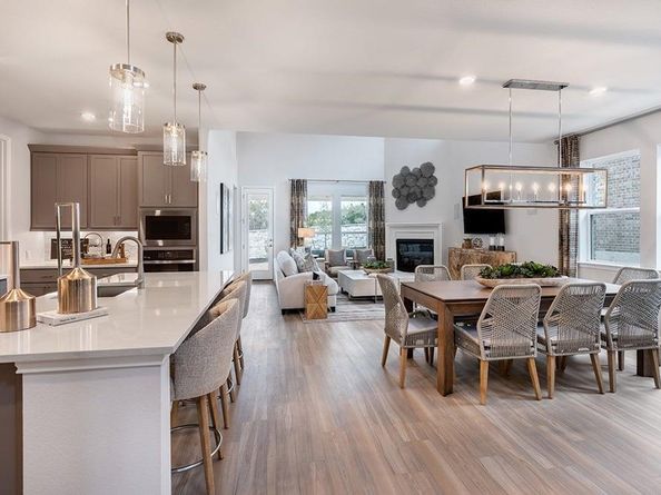 9513 Boathouse DR, Austin TX 78744