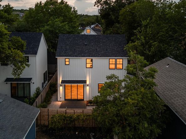2707 Stacy 2, Austin TX 78704
