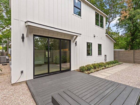 2707 Stacy 2, Austin TX 78704