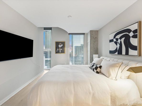 360 Nueces ST 1417, Austin TX 78701