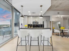 360 Nueces ST 1417, Austin TX 78701