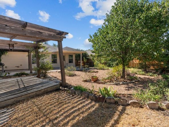 7620 Cayenne LN, Austin TX 78741