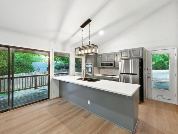 1603 Westlake DR, West Lake Hills TX 78746