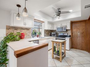 116 W Eagle DR, The Hills TX 78738