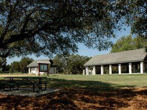 116 W Eagle DR, The Hills TX 78738