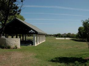 116 W Eagle DR, The Hills TX 78738