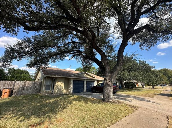 12211 Dundee DR, Austin TX 78759