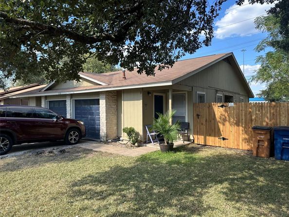 12211 Dundee DR, Austin TX 78759