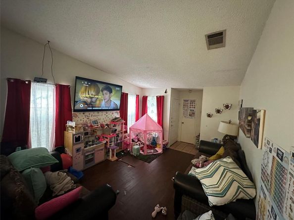 12211 Dundee DR, Austin TX 78759
