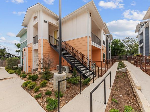 8601 W Gate BLVD 8204, Austin TX 78745