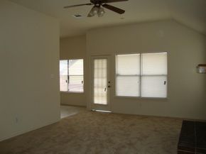 1007 Black Locust DR, Pflugerville TX 78660