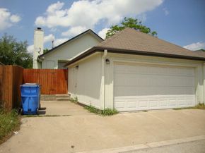 1007 Black Locust DR, Pflugerville TX 78660