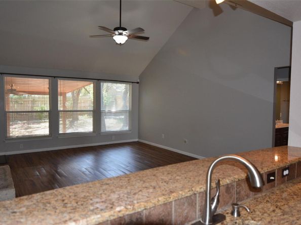 1706 Muledeer RUN, Leander TX 78641