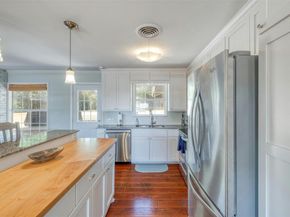 1208 Country Club RD, Georgetown TX 78628