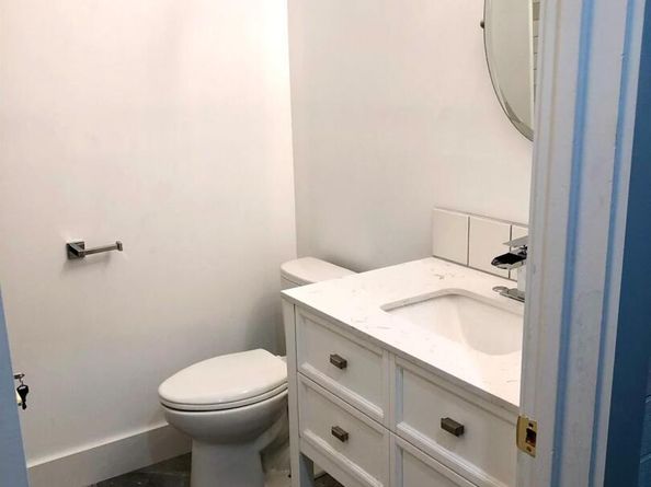 1221 S Austin Ave, Georgetown TX 78626