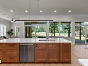 111 Golf View DR, Georgetown TX 78633