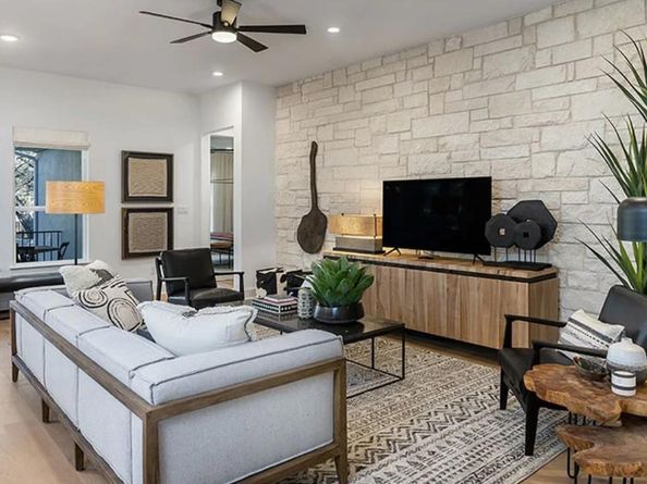9417 Boathouse DR, Austin TX 78744
