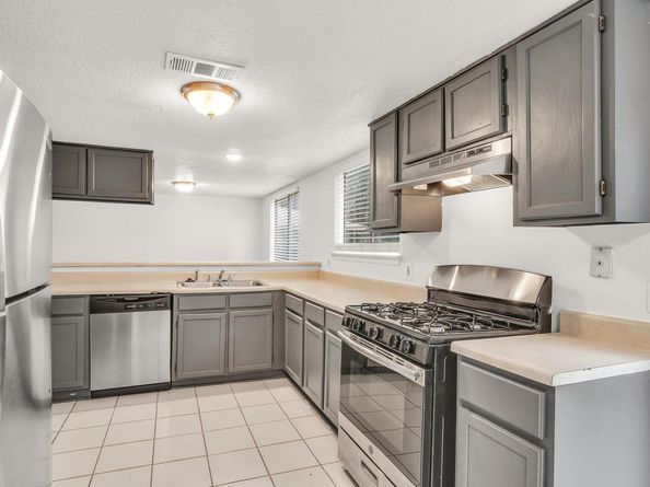 9611 Meadowheath DR, Austin TX 78729